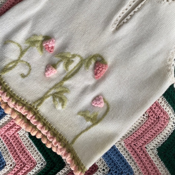 SOLD Cream Wool Knit Tank Sweater Pink Flower - Picture 13 of 13